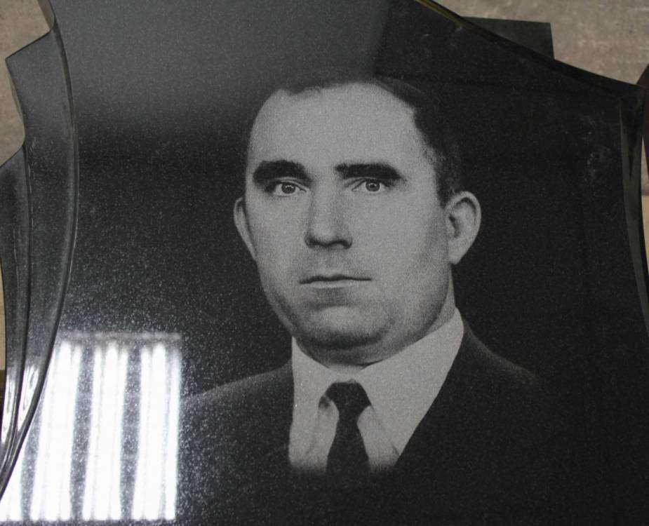 post-11611-0-43131700-1397975136_thumb.j