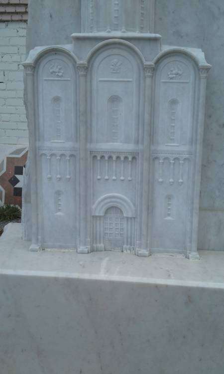 post-10645-0-51714600-1443099415_thumb.j