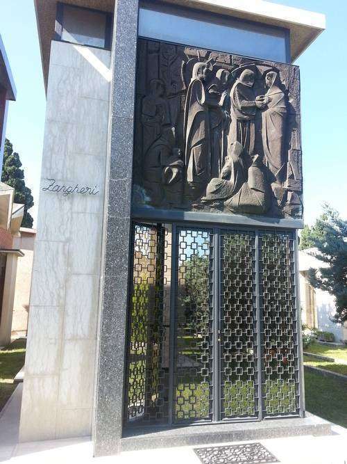 post-1278-0-01441100-1380875394_thumb.jp