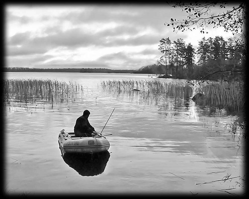 Рыбак резин лодка.jpg