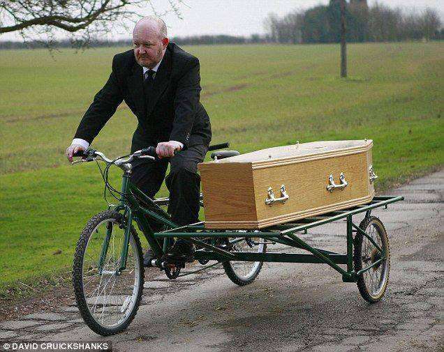 3a9096bd927f56b50c401a4ef8c15e95--tandem-bicycle-funeral-ideas.jpg