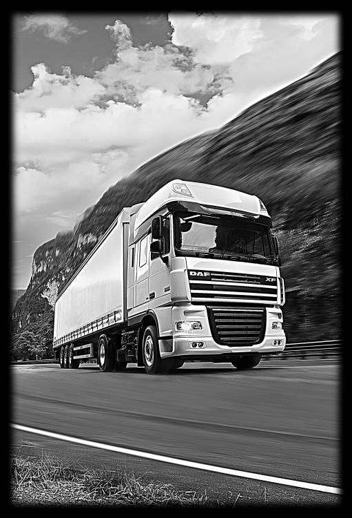 Фура на трассе.jpg