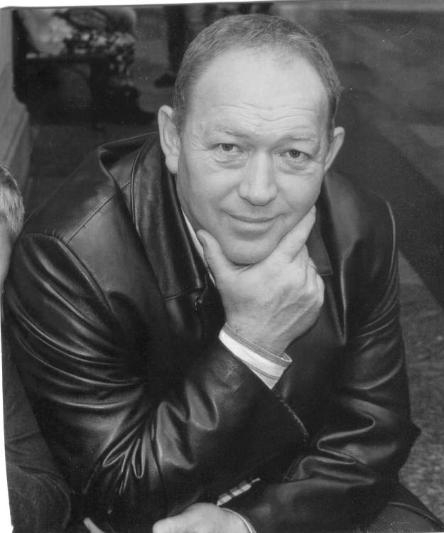 ТРЕЙСТЕР АМ (НАРИСОВАТЬ КАК ЕСТЬ С РУКОЙ755.jpg