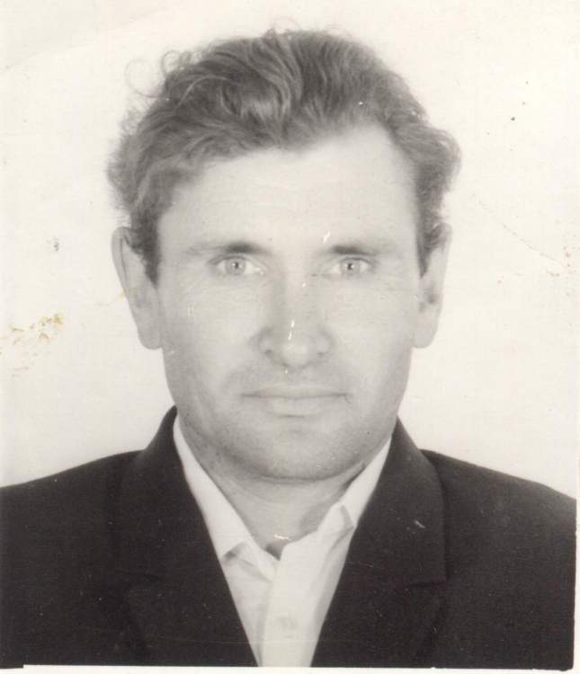 Лапердин М.И костюм поменять на похожий, по грудь.jpg