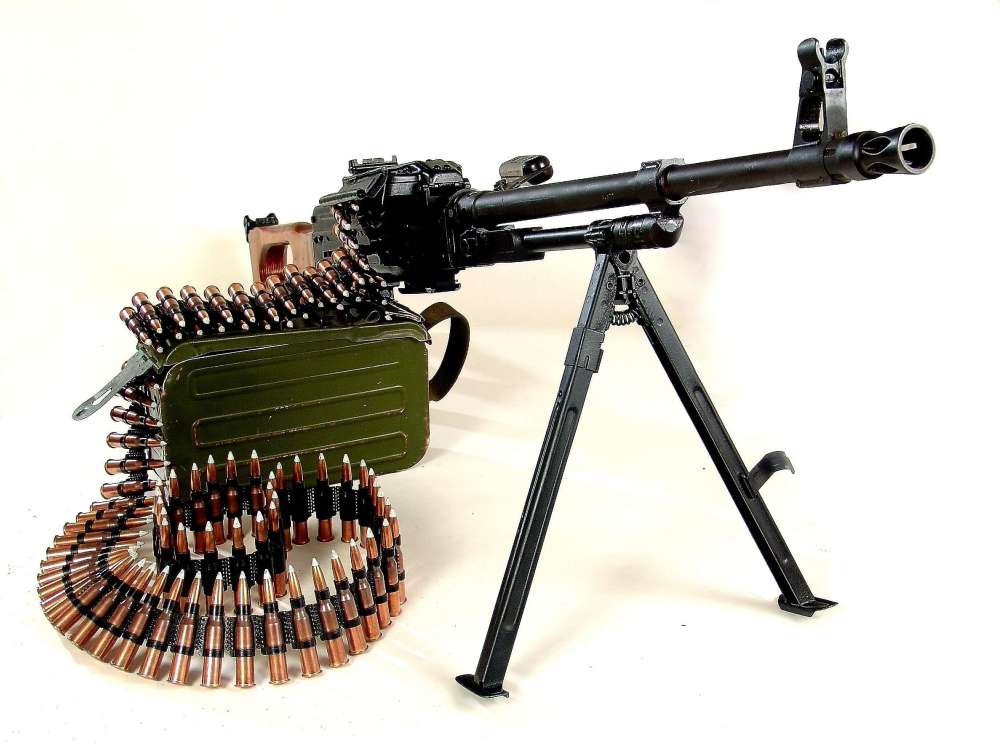 advertising-weapon-gun-rifle-weapons-russia-firearm-machine-gun-on-a-white-background-gun-barrel-sniper-rifle-patrons-box-of-ammunition-1179914.jpg
