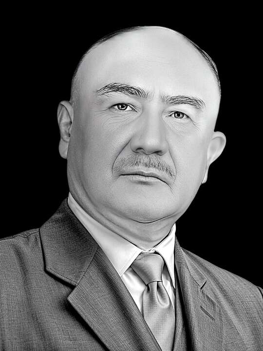 Джумабой чб.jpg